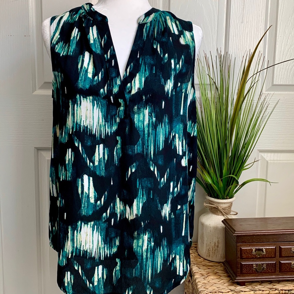 MOSSIMO sleeveless blouse